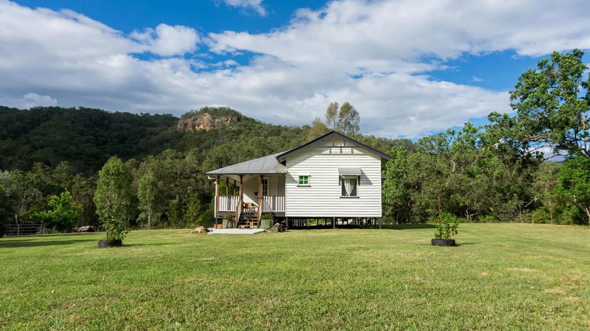 Eighteen Mile Cottage Darlington 0*,  Australia